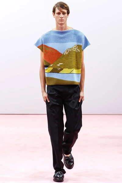 Look 1